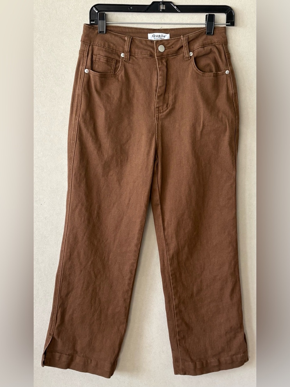 High-Rise Straight-Leg Jeans in Brown Guaile size 8. Pockets